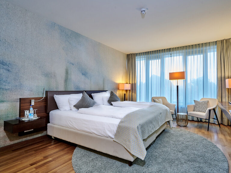 Elegantes Superior Doppelzimmer im Hotel ASAM in Straubing, Niederbayern.